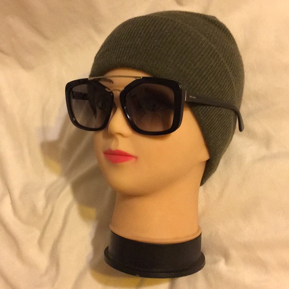 Prada Women Sunglasses - Picture 5 of 8